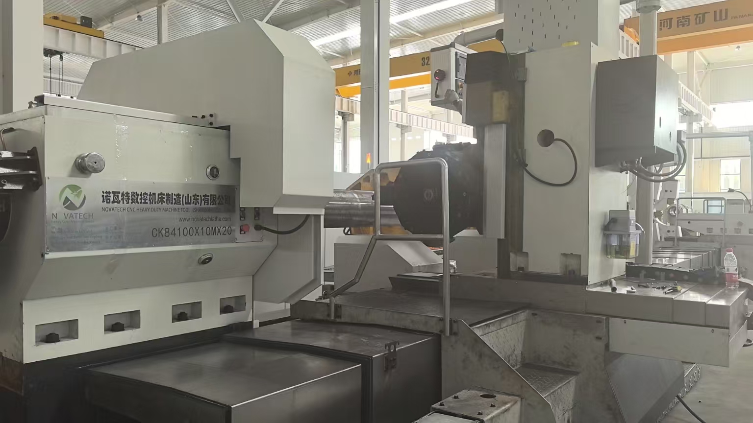CNC heavy duty lathe