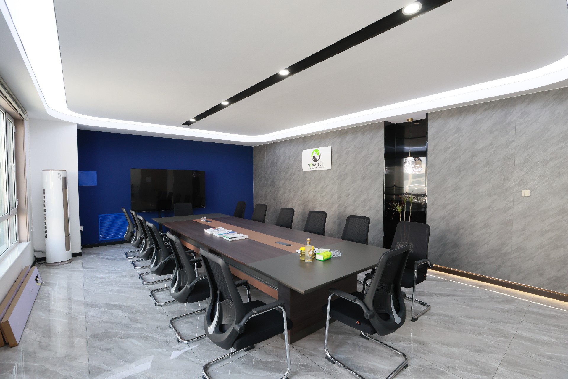 Logo office.JPG